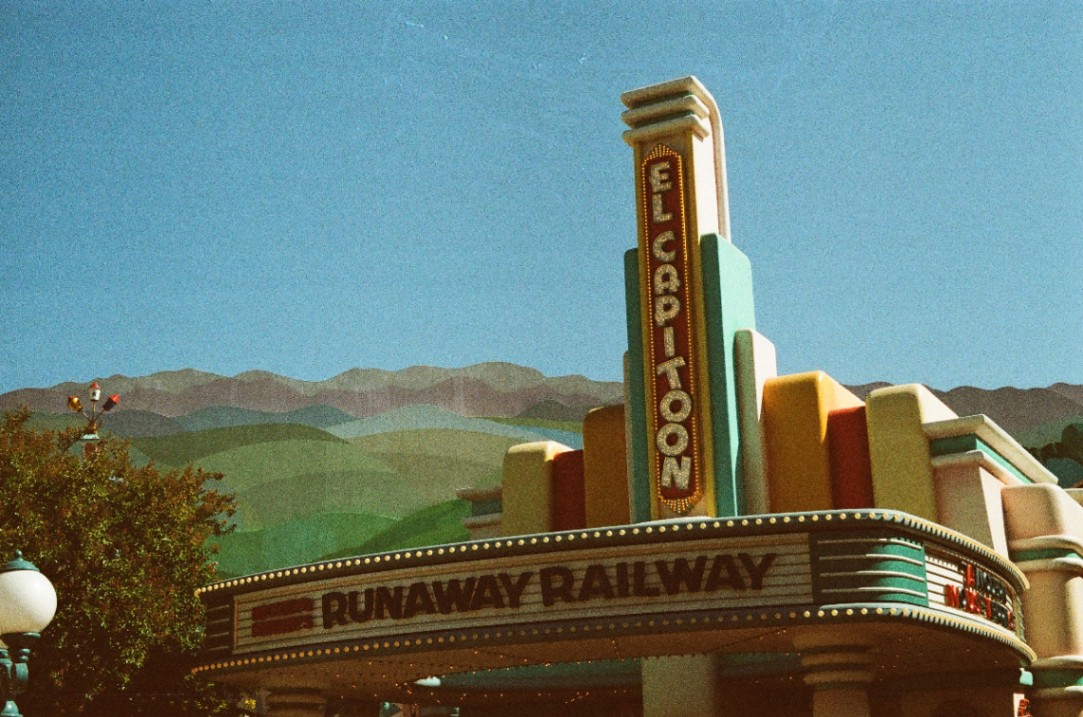 Frame 33