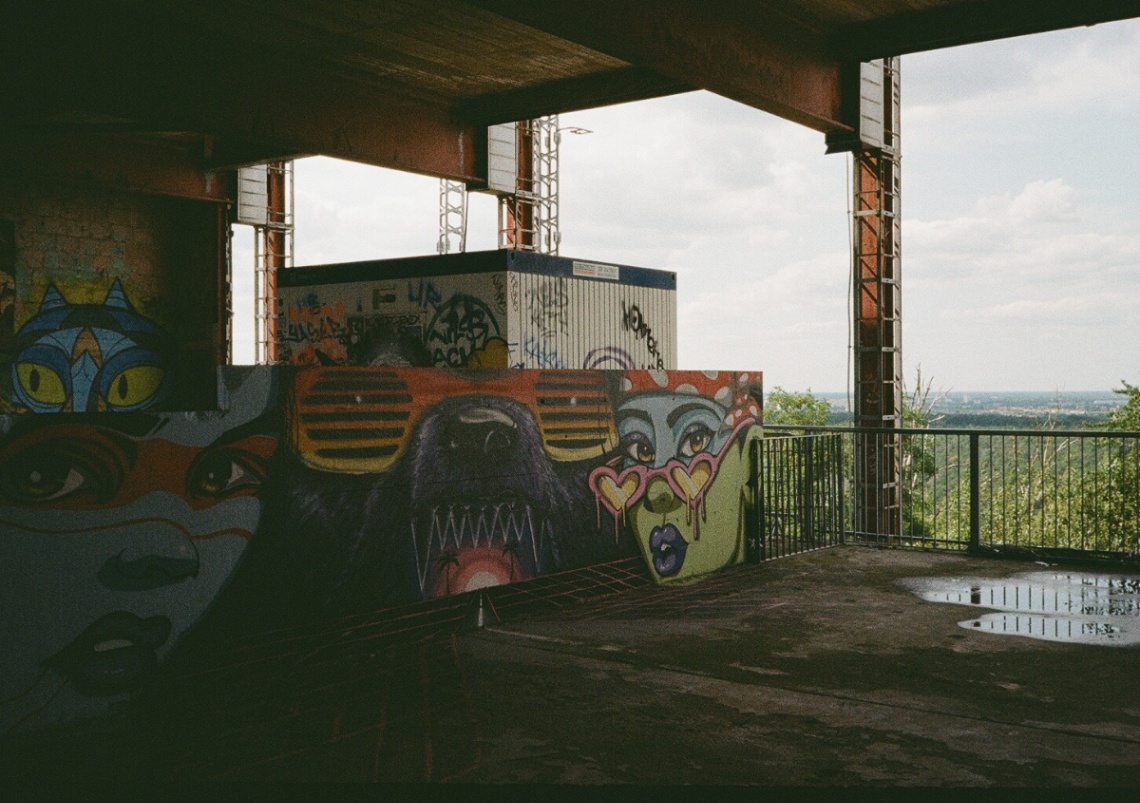 Frame 24