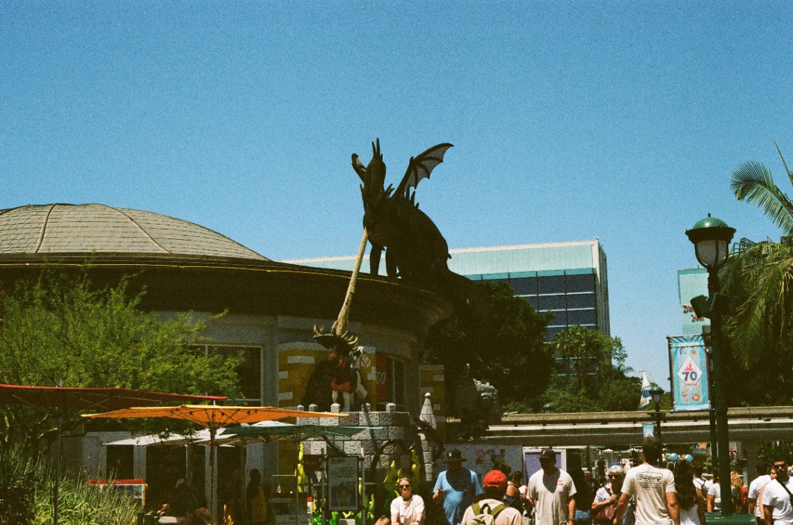 Frame 19